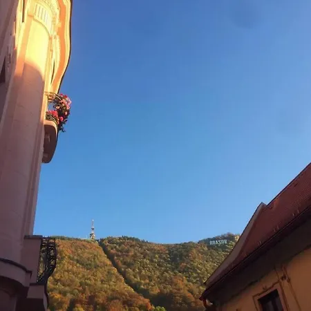 Vista In The Heart Of The Old Center Μπρασόβ